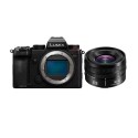 Panasonic Lumix S5D + 18-40 F4,5-6,3