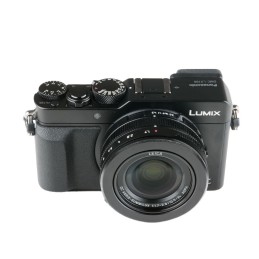 Panasonic LX100 Black usata...